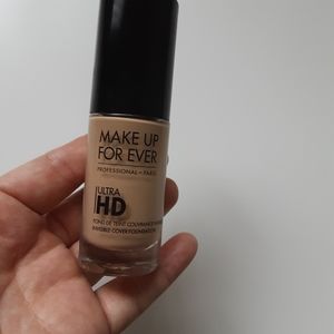 Make up for ever foundation small size (15ml) y245